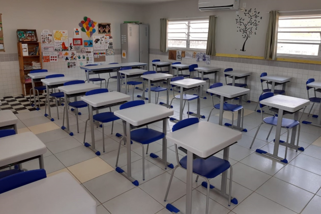Unidades escolares de Indaial recebem novos mobiliários